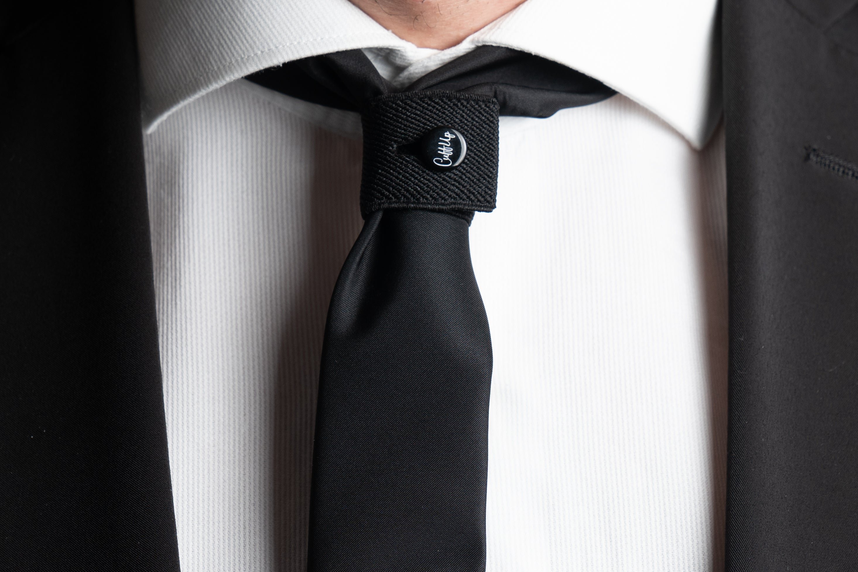 Total Black Tie